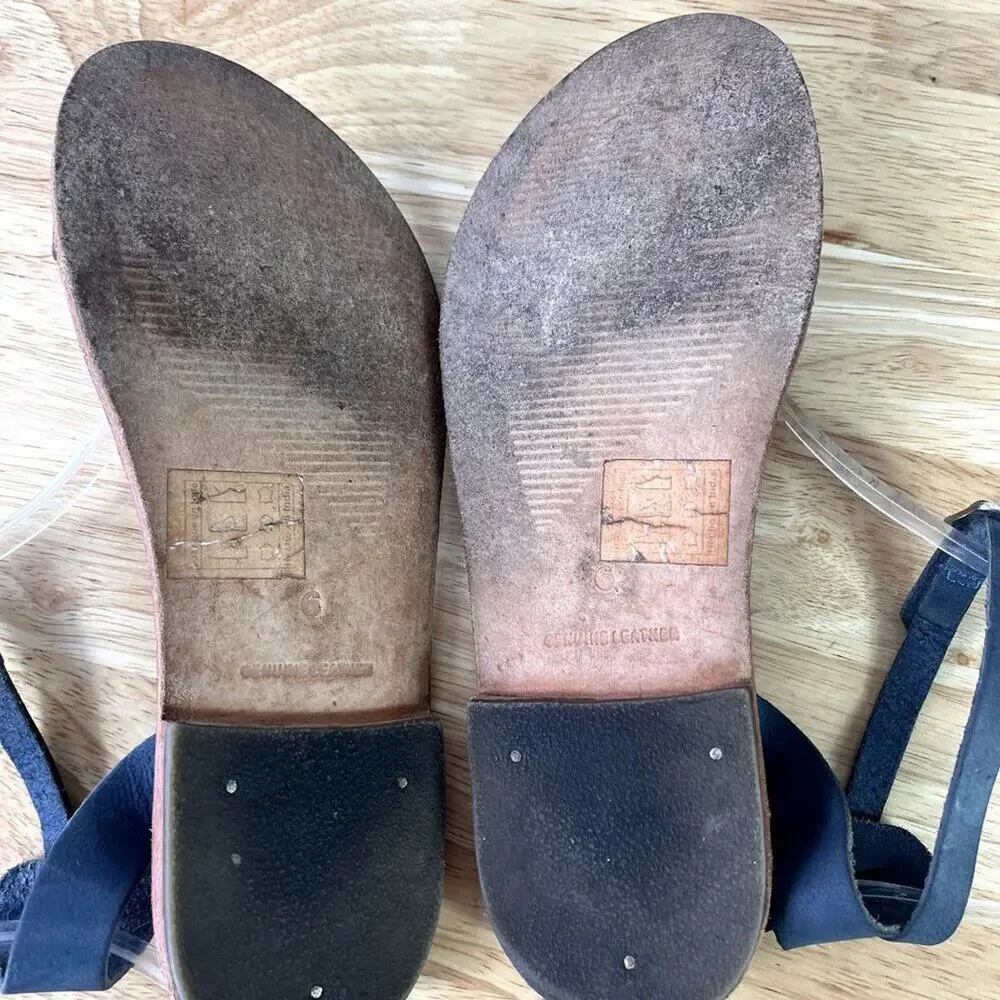 Urban Outfitters  Sandals Womens 6 Genuine leather Suede Upper  Thin Strap